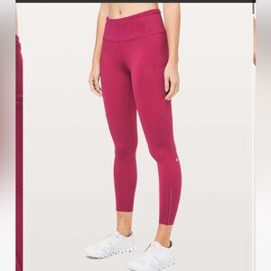 Lululemon Fast & Free 7/8 Tight II *Nulux 25"
Violet Red Size 2 Pink